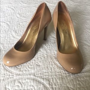 Jessica Simpson patent leather nude heels Sz 7.5